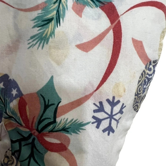 Cabin Creek Christmas Button Up Shirt XL All Over Pattern Snowflake Ornaments - Picture 5 of 7